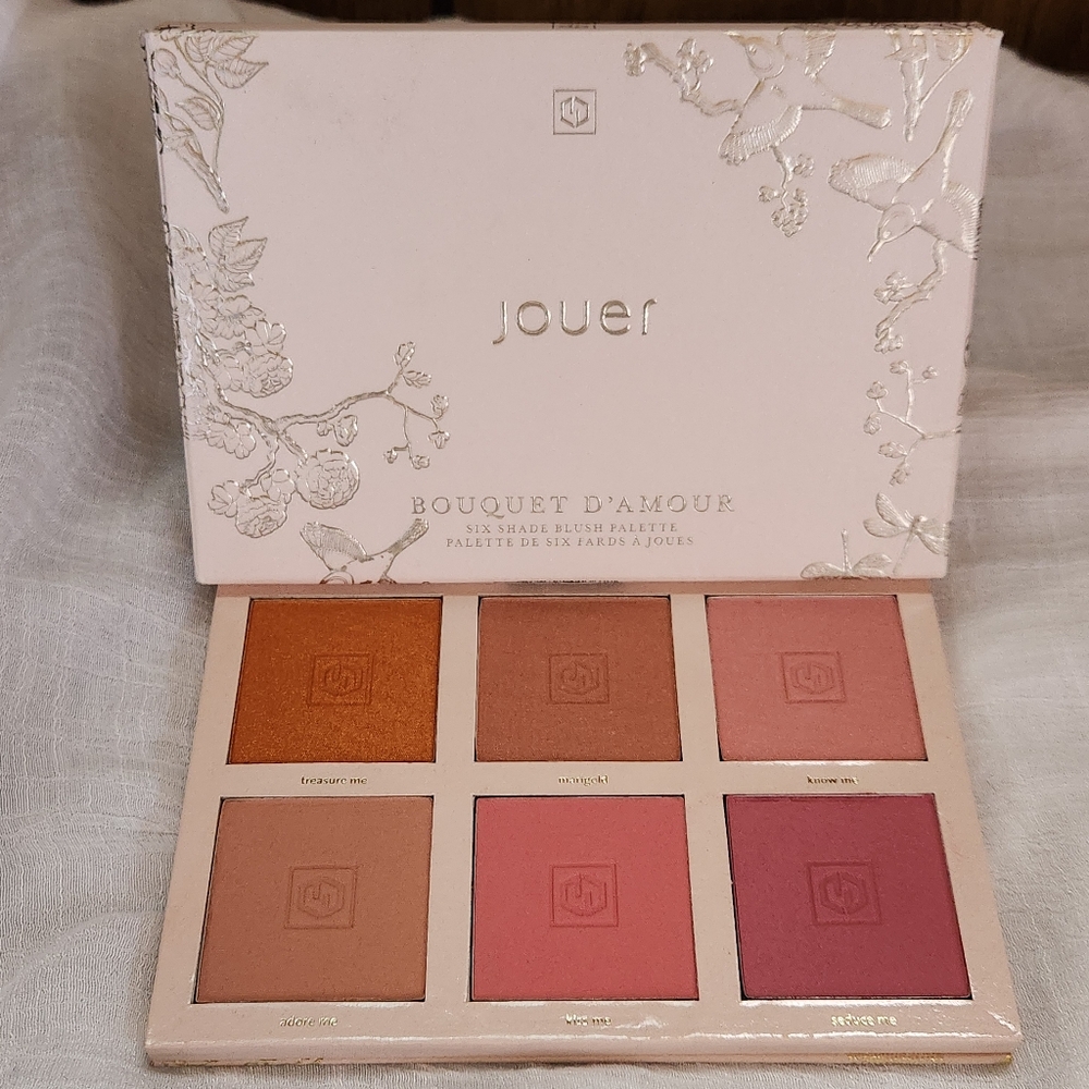 Jouer Blush Palette